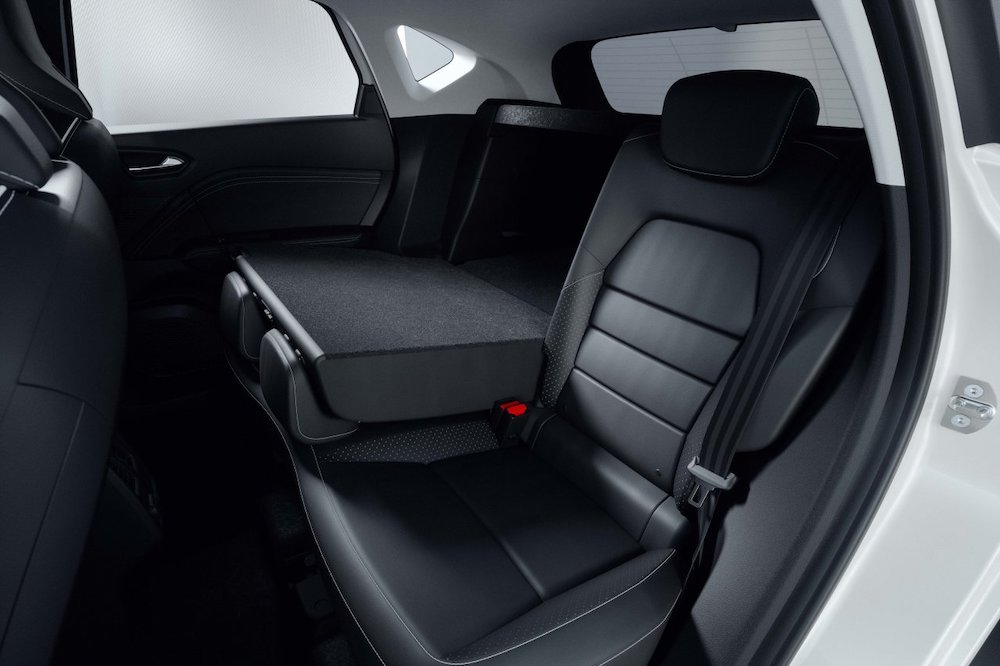 23MY ASX PHEV Instyle Overview rear seats 1